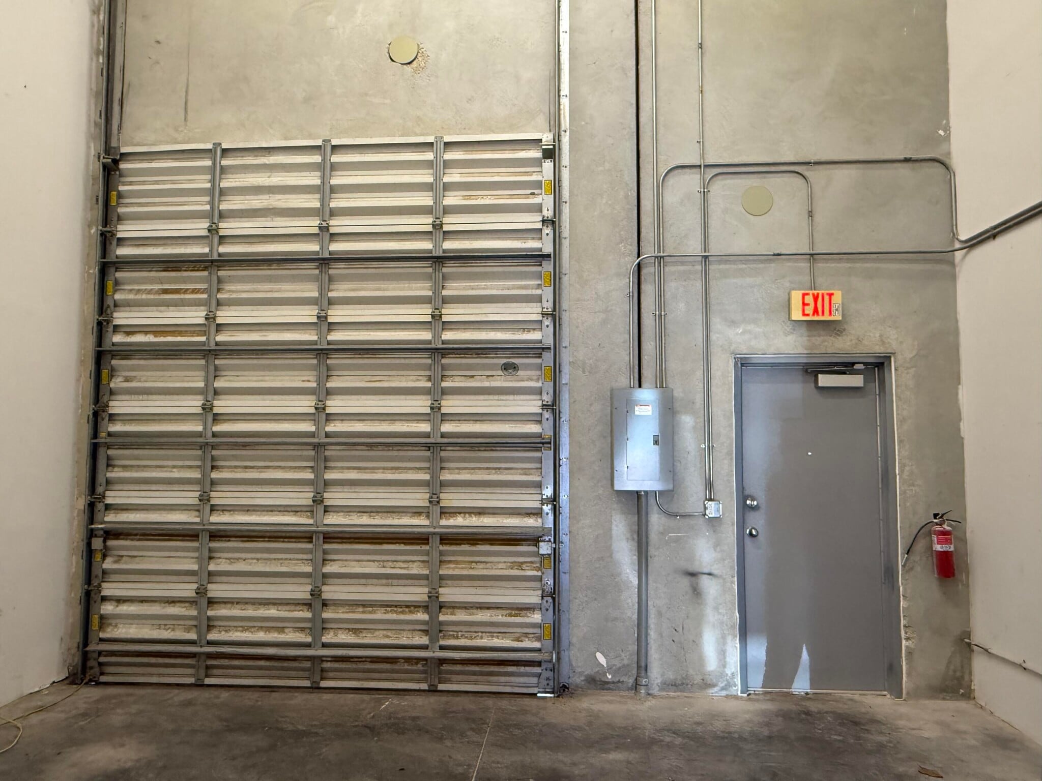 2755 Vista Pky, West Palm Beach, FL for lease Interior Photo- Image 1 of 21