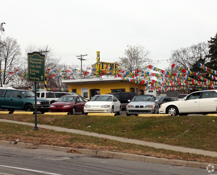 199 Plymouth Rd, Plymouth, MI for sale - Primary Photo - Image 1 of 2