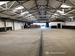 95 Haymerle Rd, Londres à louer Photo du bâtiment- Image 1 de 2