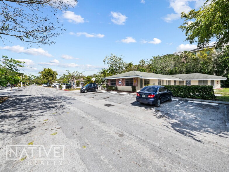 1020 NE 10th Ave, Fort Lauderdale, FL à vendre - Photo du bâtiment - Image 3 de 9