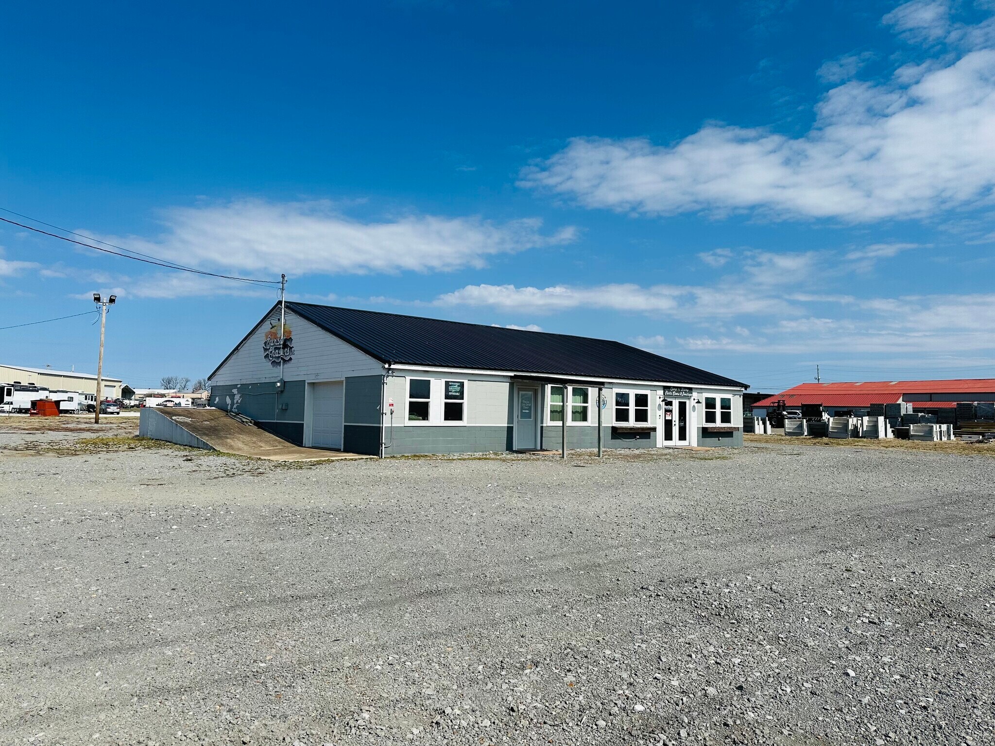 2122 Walker Tanner Rd, Union City, TN for sale Building Photo- Image 1 of 11