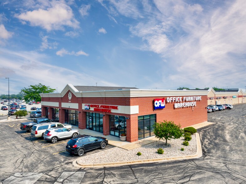 3525 E Calumet St, Appleton, WI à louer - Photo du bâtiment - Image 2 de 11