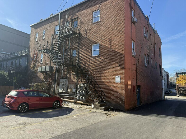 854-858 N High St, Columbus, OH à louer - Photo du bâtiment - Image 2 de 2