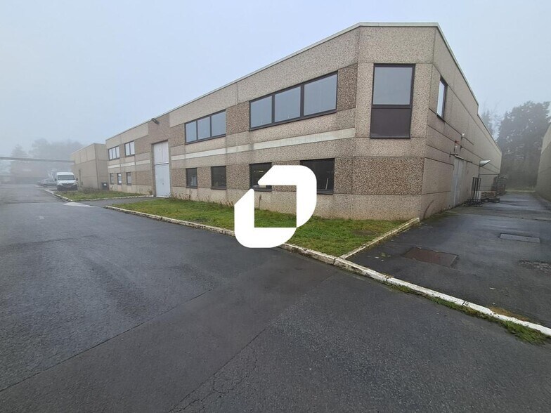 Flex in Saint-André-lez-Lille for lease - Building Photo - Image 1 of 7
