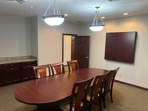 1620 W Oak St, Zionsville, IN à louer Photo intérieure- Image 2 de 24