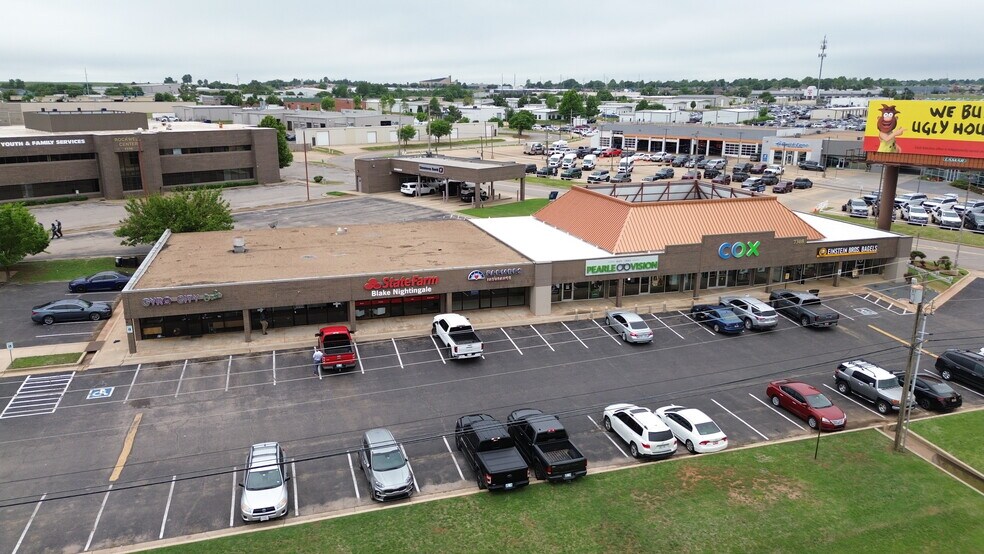 8503-8549 N Rockwell Ave, Oklahoma City, OK à louer - Aérien - Image 3 de 8