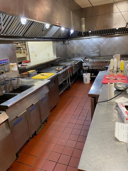 3315 10th Ave S, Great Falls, MT à vendre - Photo intérieure - Image 2 de 64