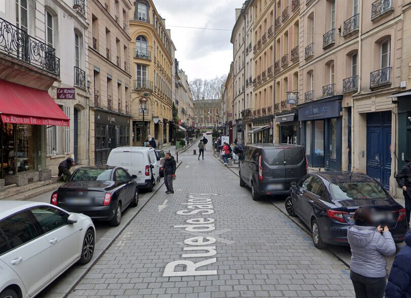 Retail in Versailles for lease - Building Photo - Image 1 of 2