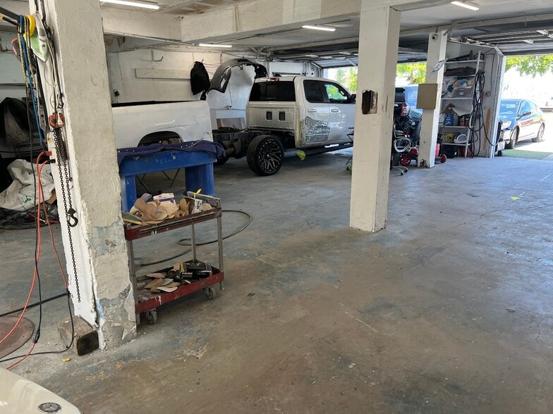 205 N Dixie Hwy, Hallandale Beach, FL for sale - Building Photo - Image 3 of 35