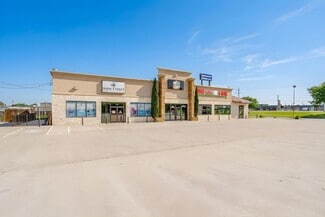 Plus de détails pour 1333-1337 N Plaza Dr, Granbury, TX - Commerce de détail à vendre
