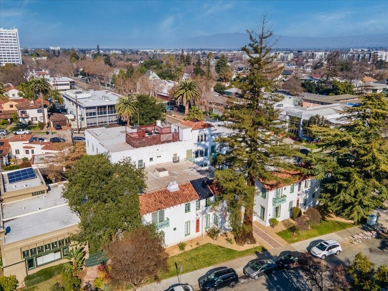 15 Hawthorne Way, San Jose, CA à vendre - Photo du bâtiment - Image 3 de 21