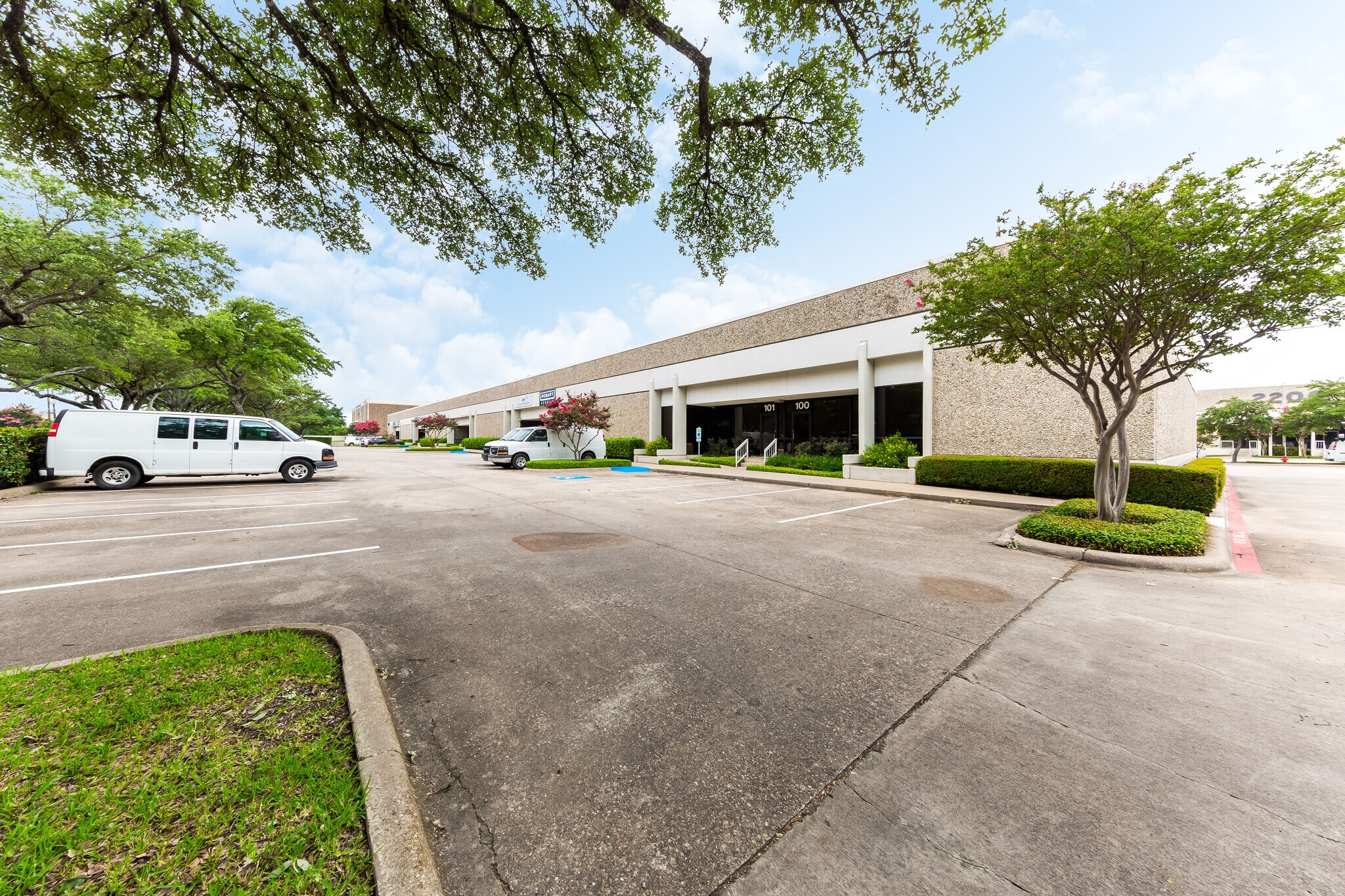 2210 Denton Dr, Austin, TX à louer Photo intérieure- Image 1 de 2