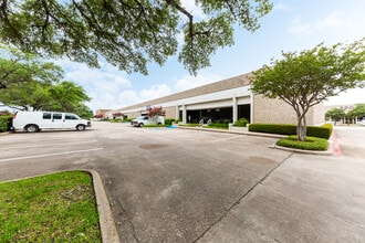 2210 Denton Dr, Austin, TX à louer Photo intérieure- Image 1 de 2