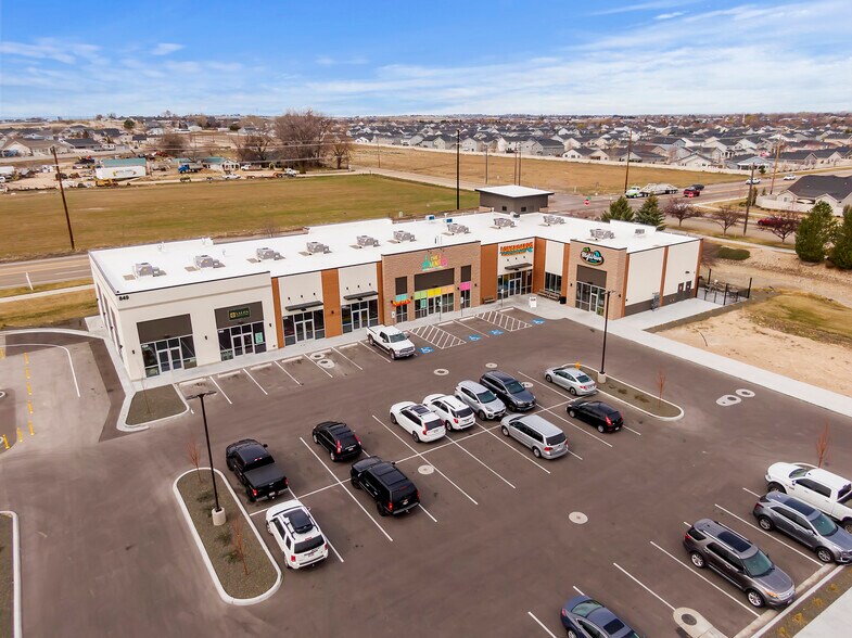 849 Rising Sun Dr, Nampa, ID à vendre - Photo du bâtiment - Image 1 de 17