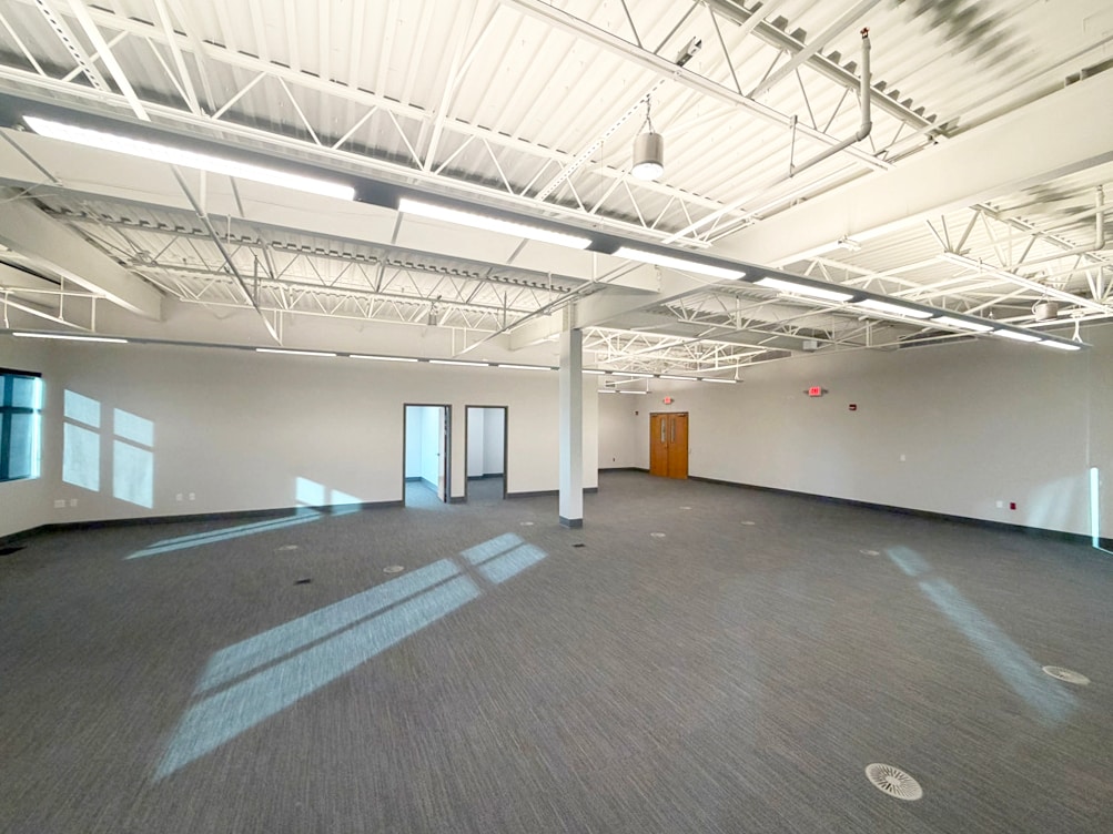 2073 Summit Lake Dr, Tallahassee, FL à louer Photo intérieure- Image 1 de 3