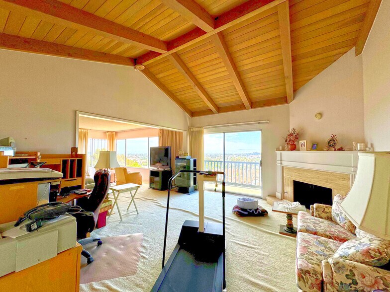 1621 Grand Ave, Santa Barbara, CA à vendre - Photo du bâtiment - Image 3 de 28