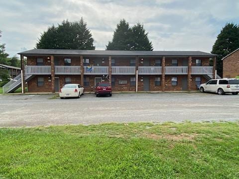 804 Meadow Ridge Ct, Winston-Salem, NC for sale - Primary Photo - Image 1 of 24