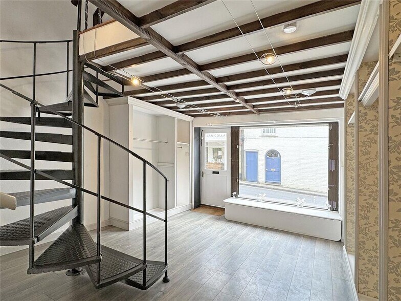 88A New St, Petworth à louer - Photo du bâtiment - Image 3 de 10