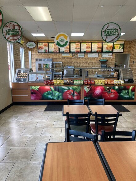 641 S Columbia Ave, Connell, WA à vendre - Photo du bâtiment - Image 2 de 20