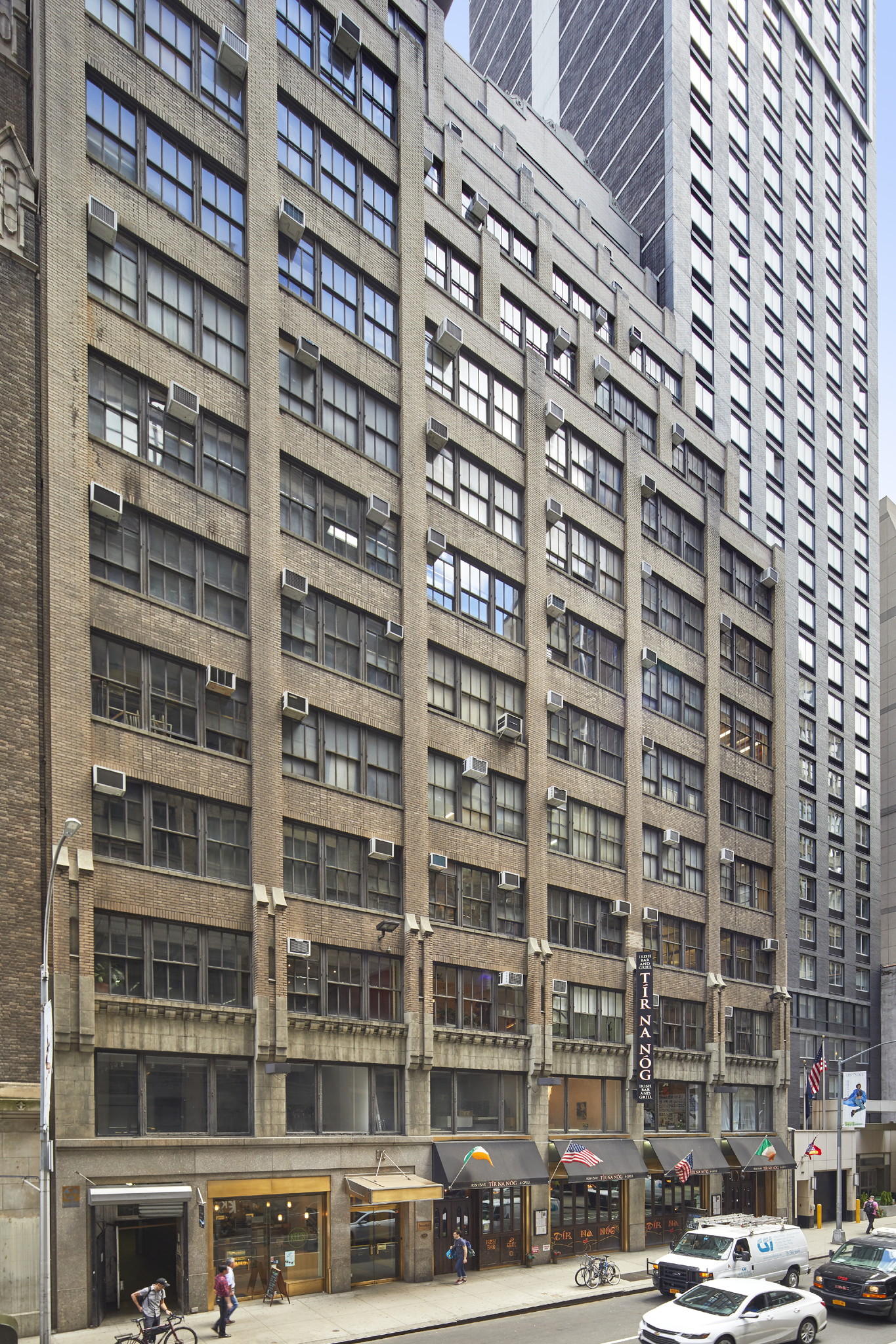 315-321 W 39th St, New York, NY for lease Primary Photo- Image 1 of 6
