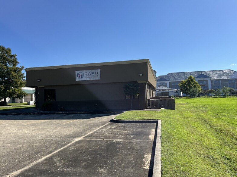 42124 Veterans Ave, Hammond, LA for sale - Building Photo - Image 1 of 5