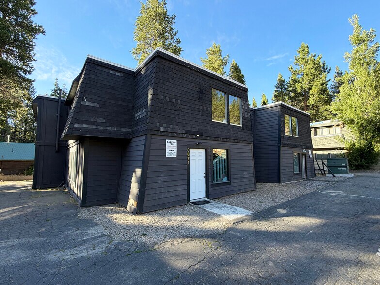 3671 Spruce Ave, South Lake Tahoe, CA à vendre - Photo du bâtiment - Image 1 de 5