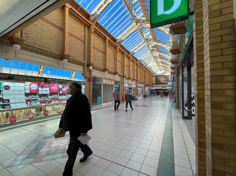 39 Green Lanes Shopping Centre, Barnstaple à louer Photo du b timent- Image 1 de 3