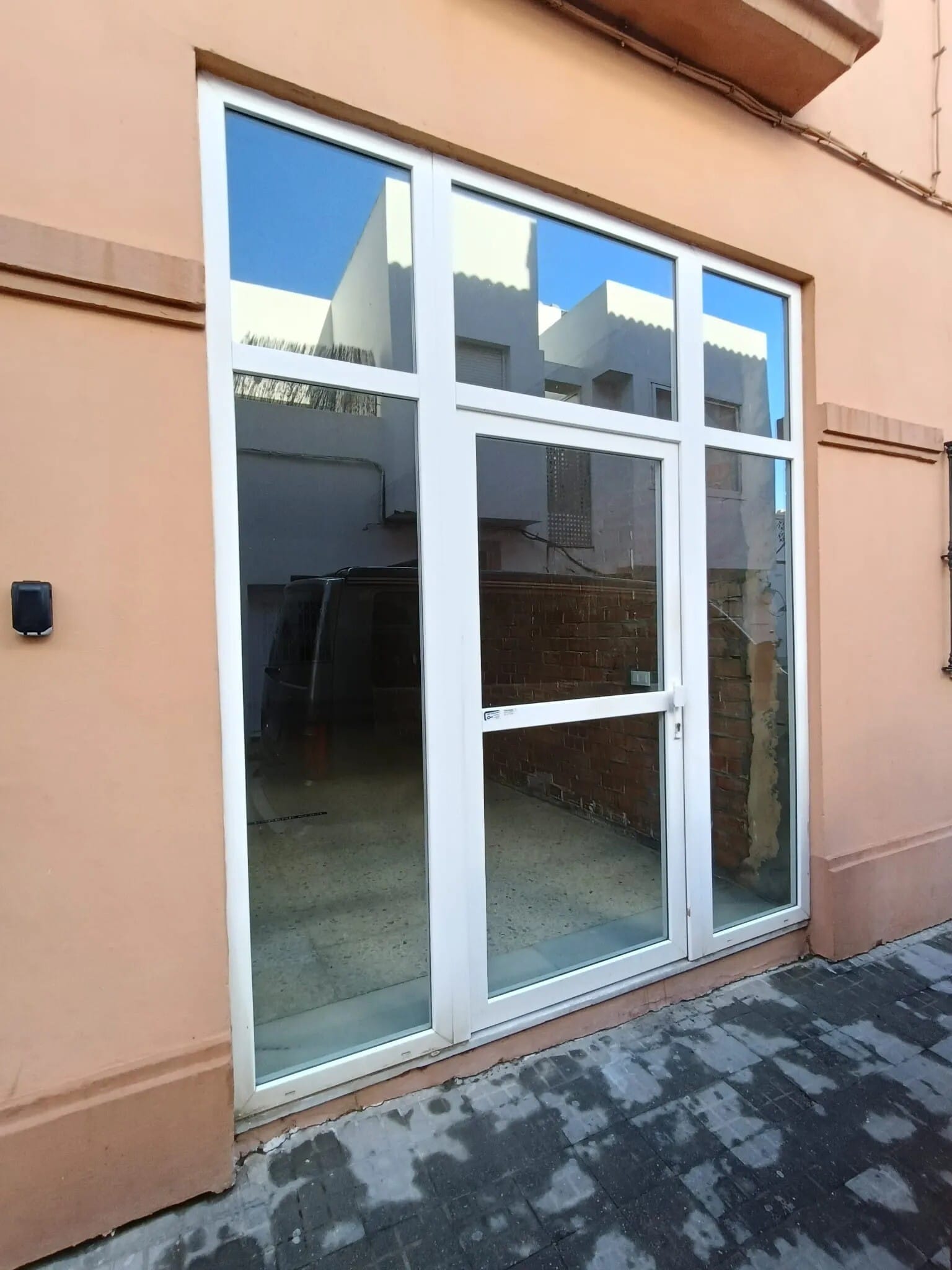 Retail in Tarifa, Cádiz for lease Interior Photo- Image 1 of 7