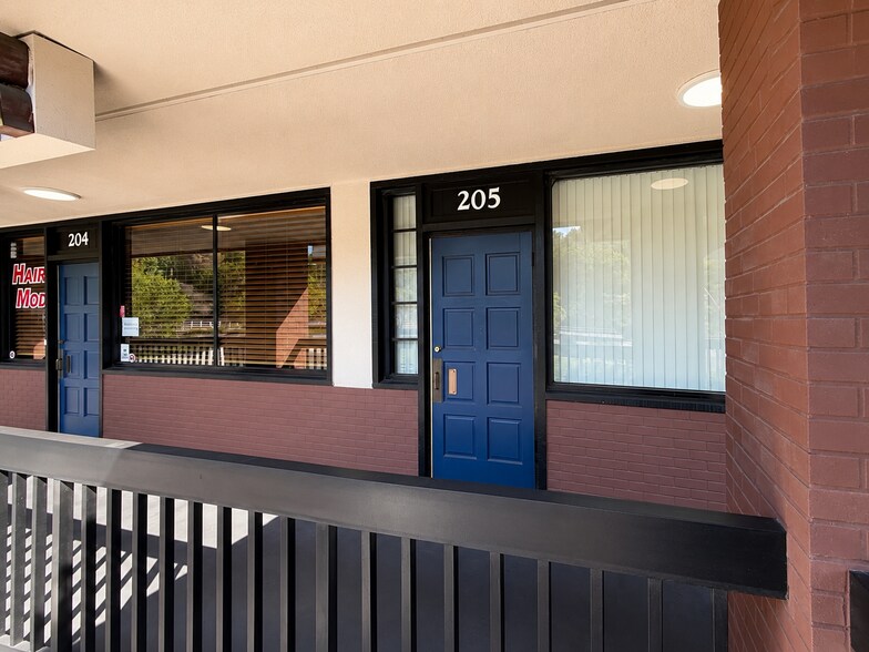 2711-2899 S Diamond Bar Blvd, Diamond Bar, CA for lease - Interior Photo - Image 2 of 9