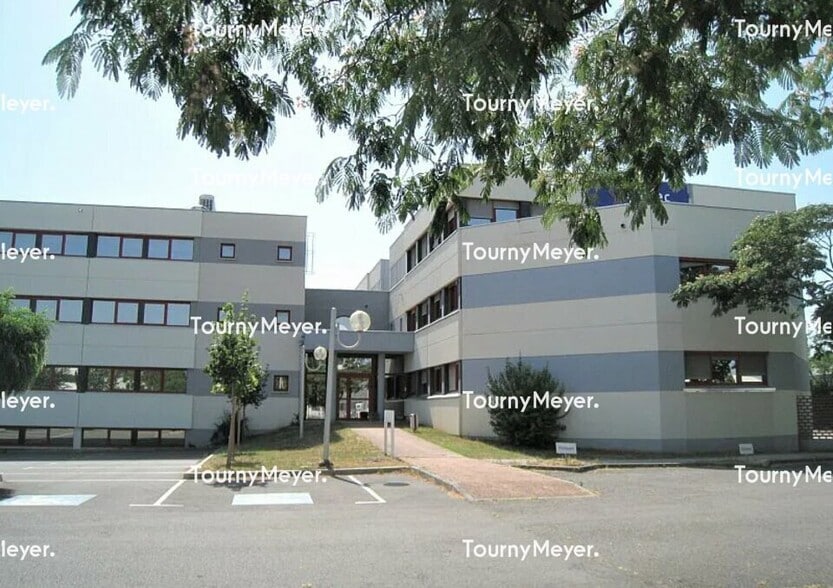 35 Avenue De L'Escadrille Normandie-Niemen, Blagnac for lease - Building Photo - Image 1 of 12