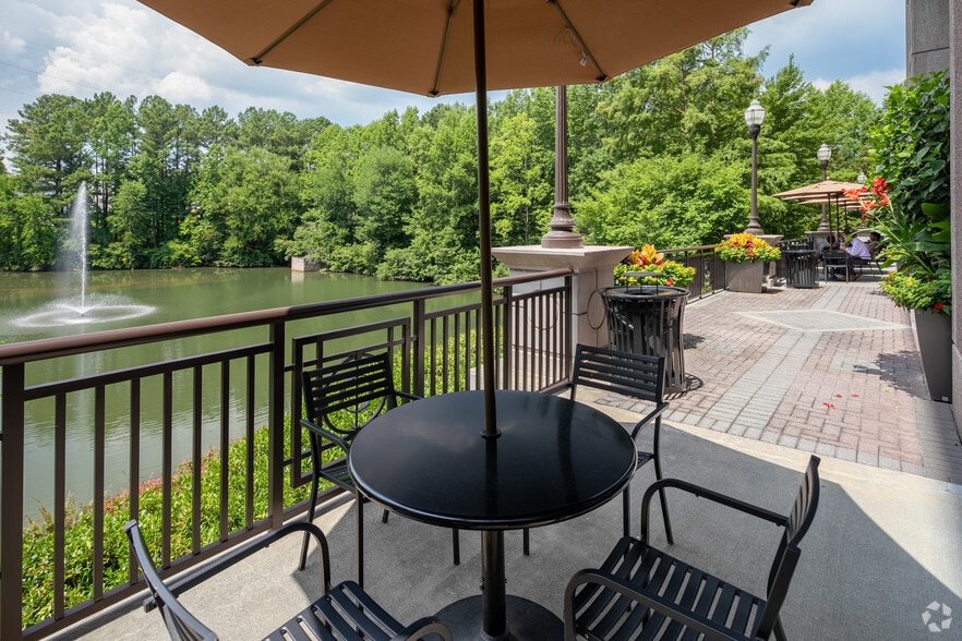 10 Glenlake Pky NE, Atlanta, GA for lease - Building Photo - Image 2 of 20