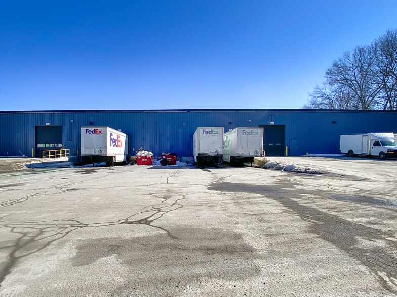 20 New England Dr, Essex Junction, VT for lease - Building Photo - Image 3 of 6