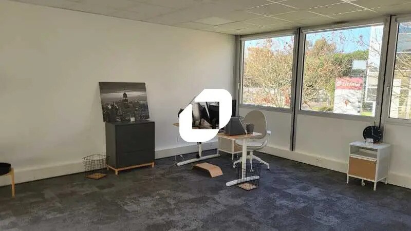 Bureau dans Pessac à louer - Photo intérieure - Image 3 de 10