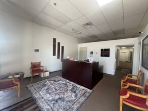 602 W Union Hills Dr, Phoenix, AZ for lease Interior Photo- Image 1 of 3
