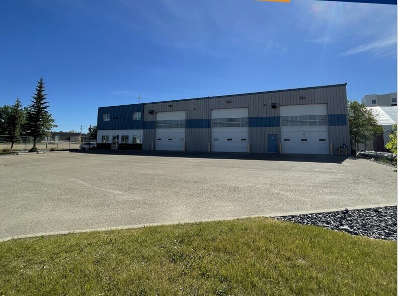 6779 65 Av, Red Deer, AB à vendre - Photo du bâtiment - Image 1 de 1