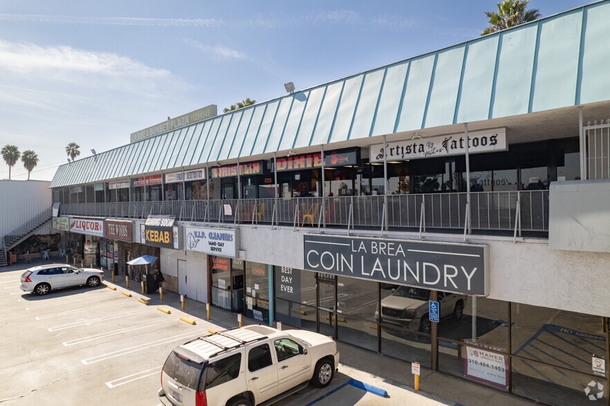 1523-1543 N La Brea Ave, Los Angeles, CA for lease - Primary Photo - Image 1 of 7