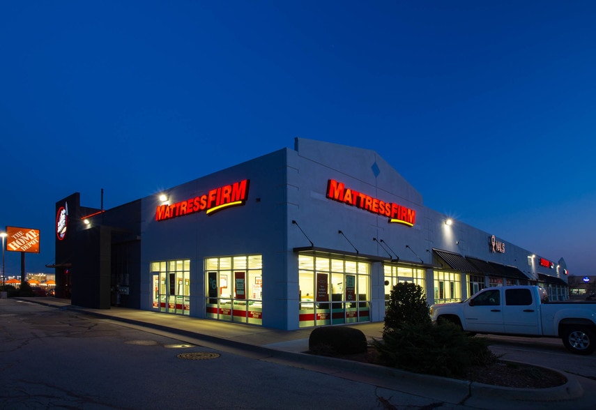 9000 NW Passage Dr, Oklahoma City, OK for lease - Building Photo - Image 2 of 5