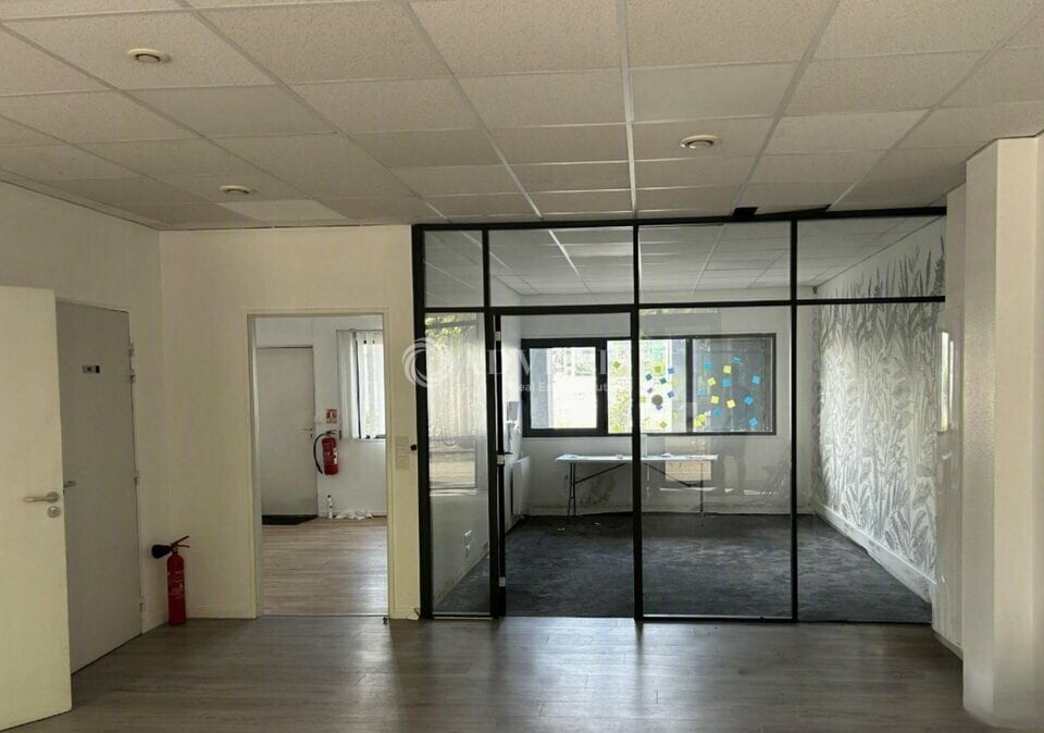 Bureau dans Tours à louer Photo intérieure- Image 1 de 9