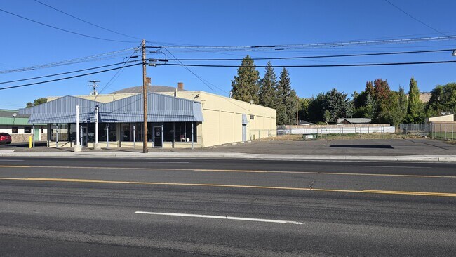 Plus de détails pour 4609 S 6th St, Klamath Falls, OR - Commerce de détail à vendre