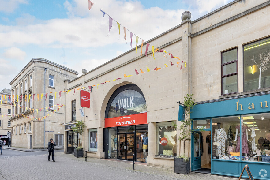 1-2 Abbeygate St, Bath à louer - Photo du bâtiment - Image 2 de 3