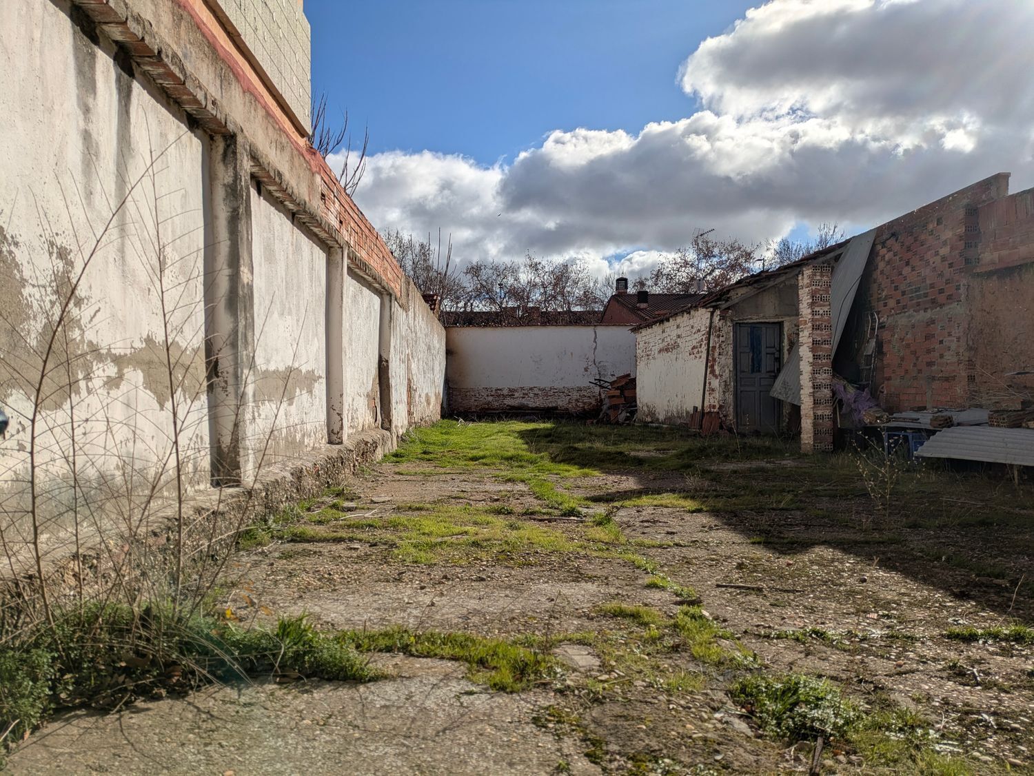 Calle de la Serranía de Ronda, 36, Valladolid, Valladolid for sale Building Photo- Image 1 of 33