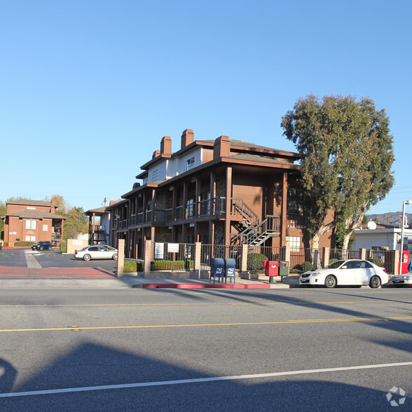 207 W Alameda Ave, Burbank, CA à vendre - Photo principale - Image 1 de 1