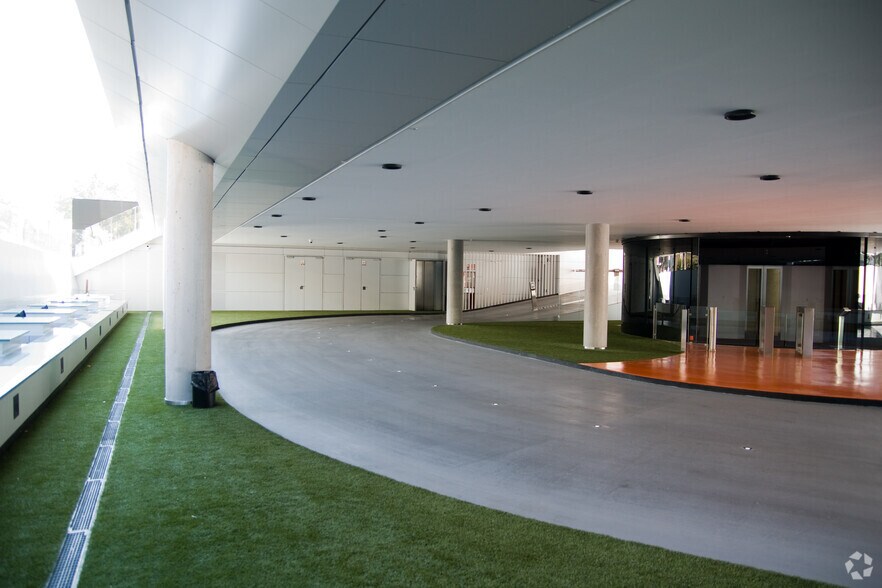 Calle de Méndez Álvaro, 56, Madrid, Madrid à louer - Photo du bâtiment - Image 2 de 18