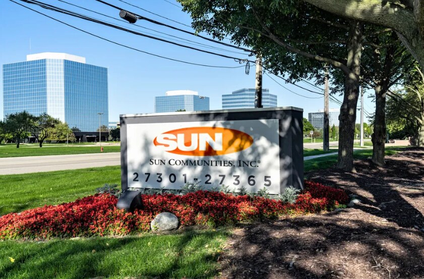 27301-27335 W 11 Mile Rd, Southfield, MI à vendre - Photo du bâtiment - Image 2 de 9