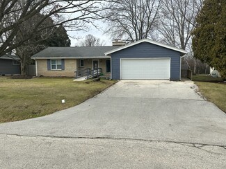 Plus de détails pour 6807 N Santa Monica Blvd, Fox Point, WI - Spécialité à vendre