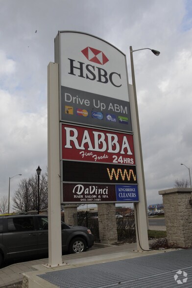 4550 Hurontario St, Mississauga, ON for lease - Building Photo - Image 2 of 3