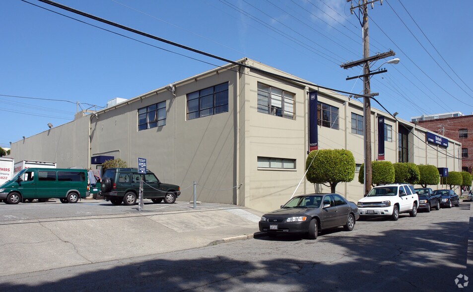 220 San Bruno Ave, San Francisco, CA à vendre - Photo du bâtiment - Image 3 de 5