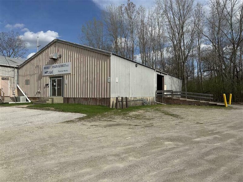 5160 Railroad St, Sylvania, OH à louer - Photo du bâtiment - Image 2 de 7