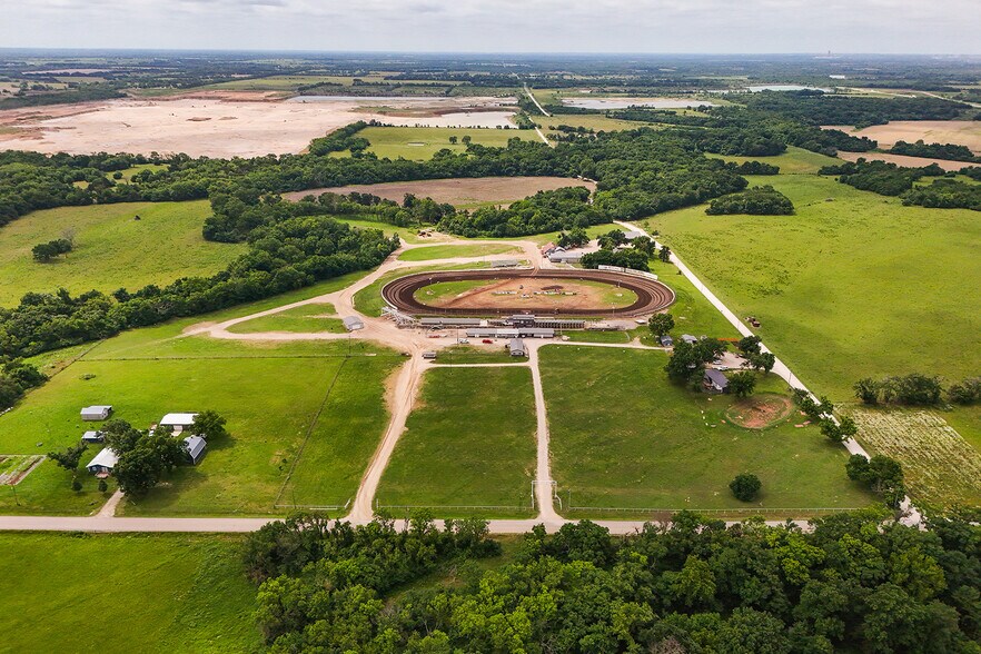 1663 Georgia Rd, Humboldt, KS à vendre - Photo du bâtiment - Image 3 de 171