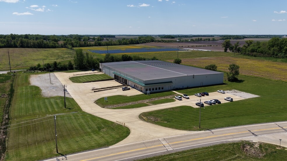 2602 W Randolph St, Vandalia, IL for lease - Building Photo - Image 3 of 8